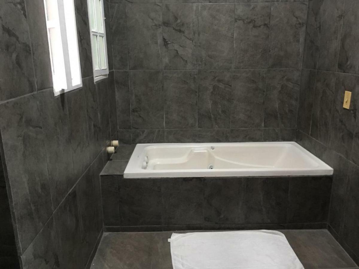Pousada Casa Atlantica Angra dos Reis Bagian luar foto